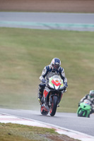 brands-hatch-photographs;brands-no-limits-trackday;cadwell-trackday-photographs;enduro-digital-images;event-digital-images;eventdigitalimages;no-limits-trackdays;peter-wileman-photography;racing-digital-images;trackday-digital-images;trackday-photos